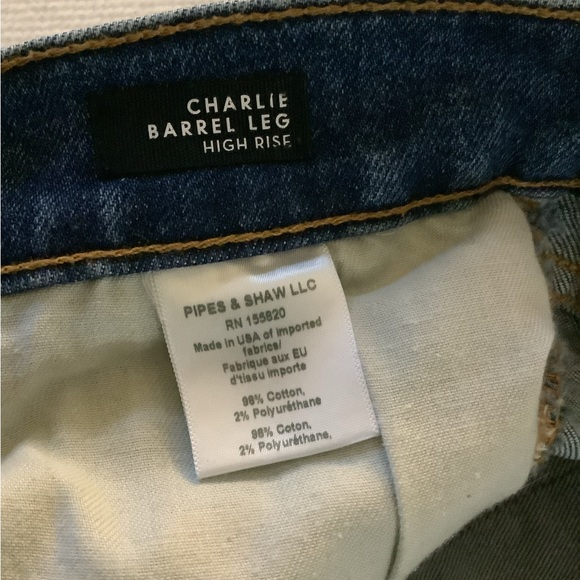 VERONICA BEARD
Charlie Denim High-Rise Barrel Jean | size 28 - Picture 10 of 11